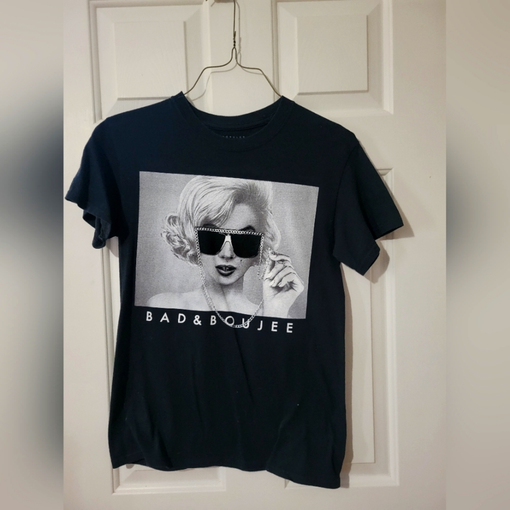 Graphic tshirt